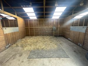Stabling- click for photo gallery